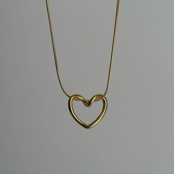 Love String Necklace