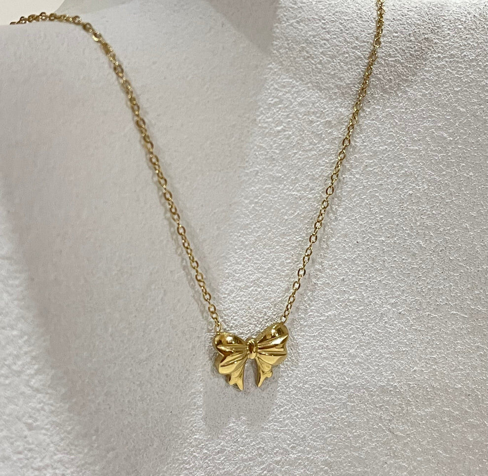 Rae Bow Necklace