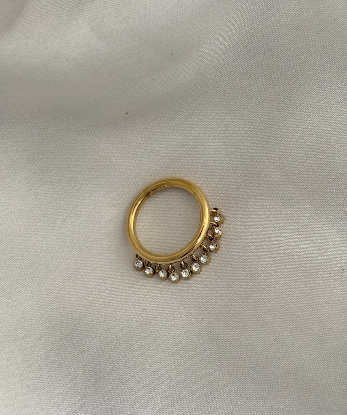 Evara Ring