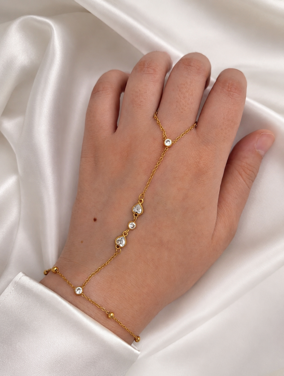 Elysia Handchain