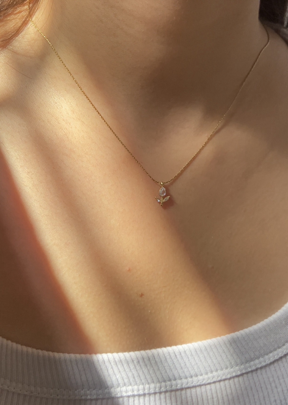 Dainty Tulip Necklace