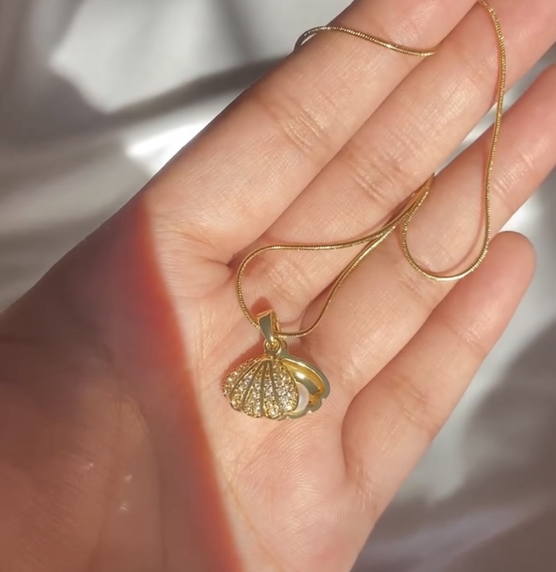Moana Pearl Necklace