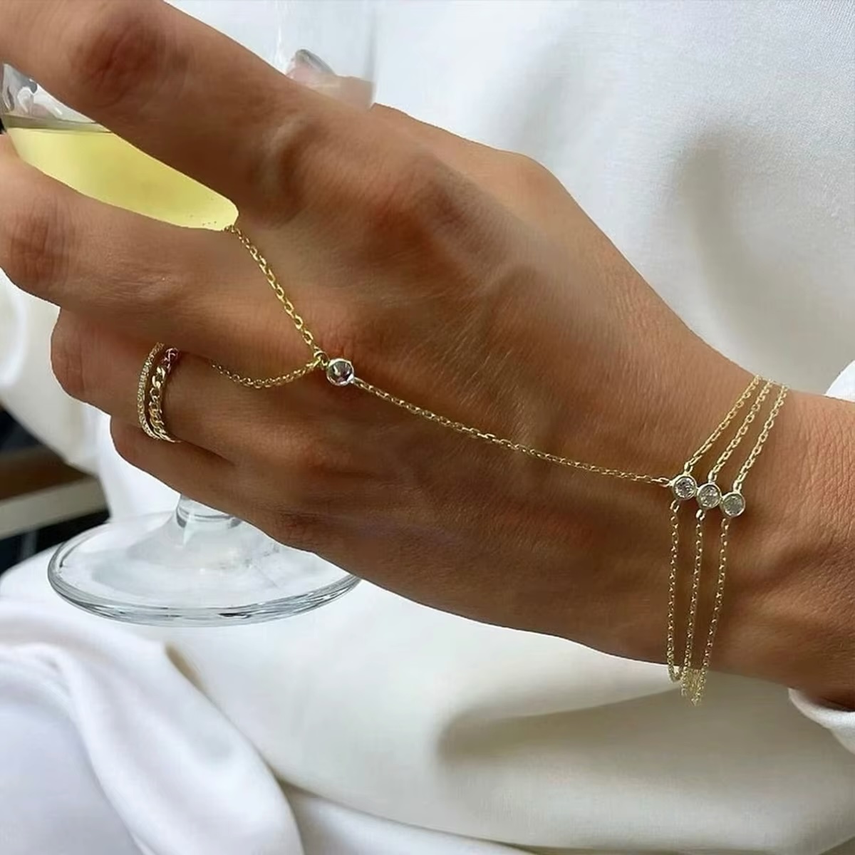 Solene Handchain
