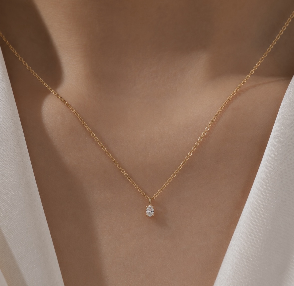 Lyana Solitaire Necklace