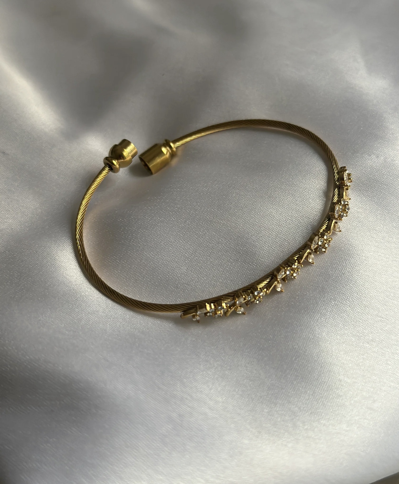 Daisy Tulip Bracelet (white)