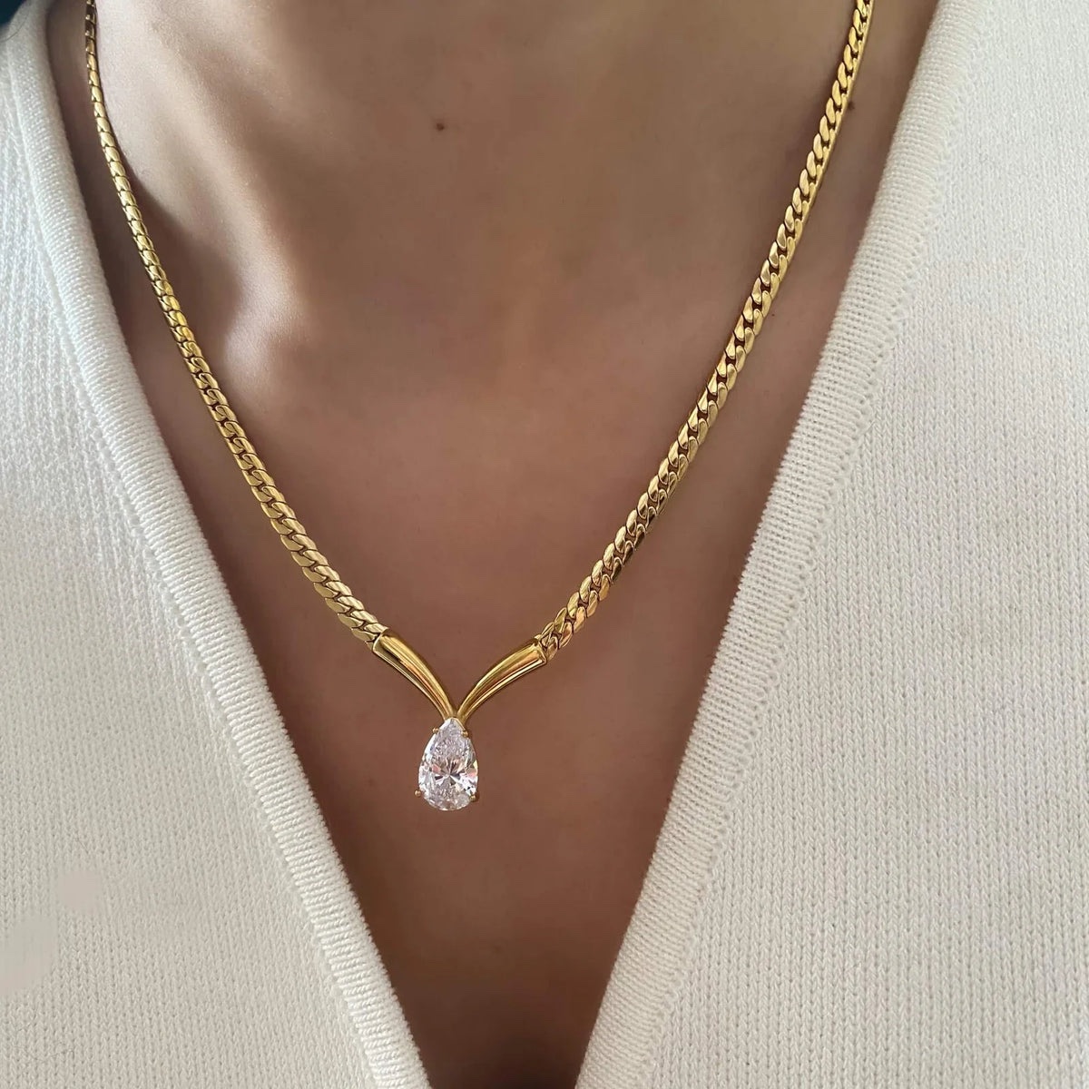 Mireya Necklace